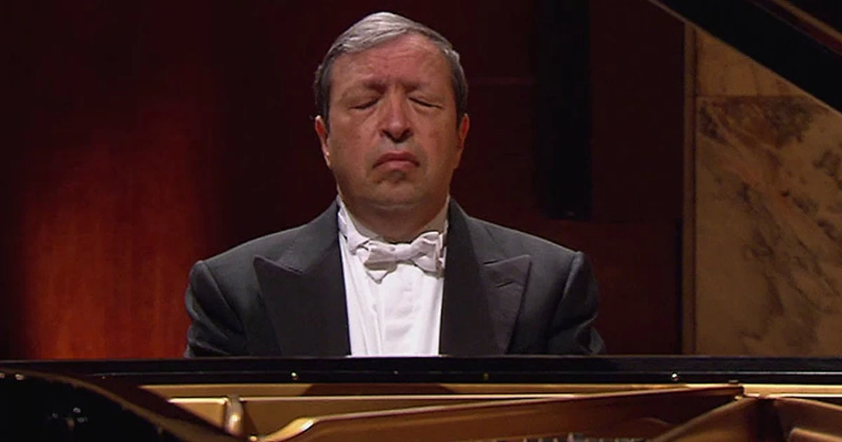 Murray Perahia: Biography, Hand Injuries, Music Career & Music Center