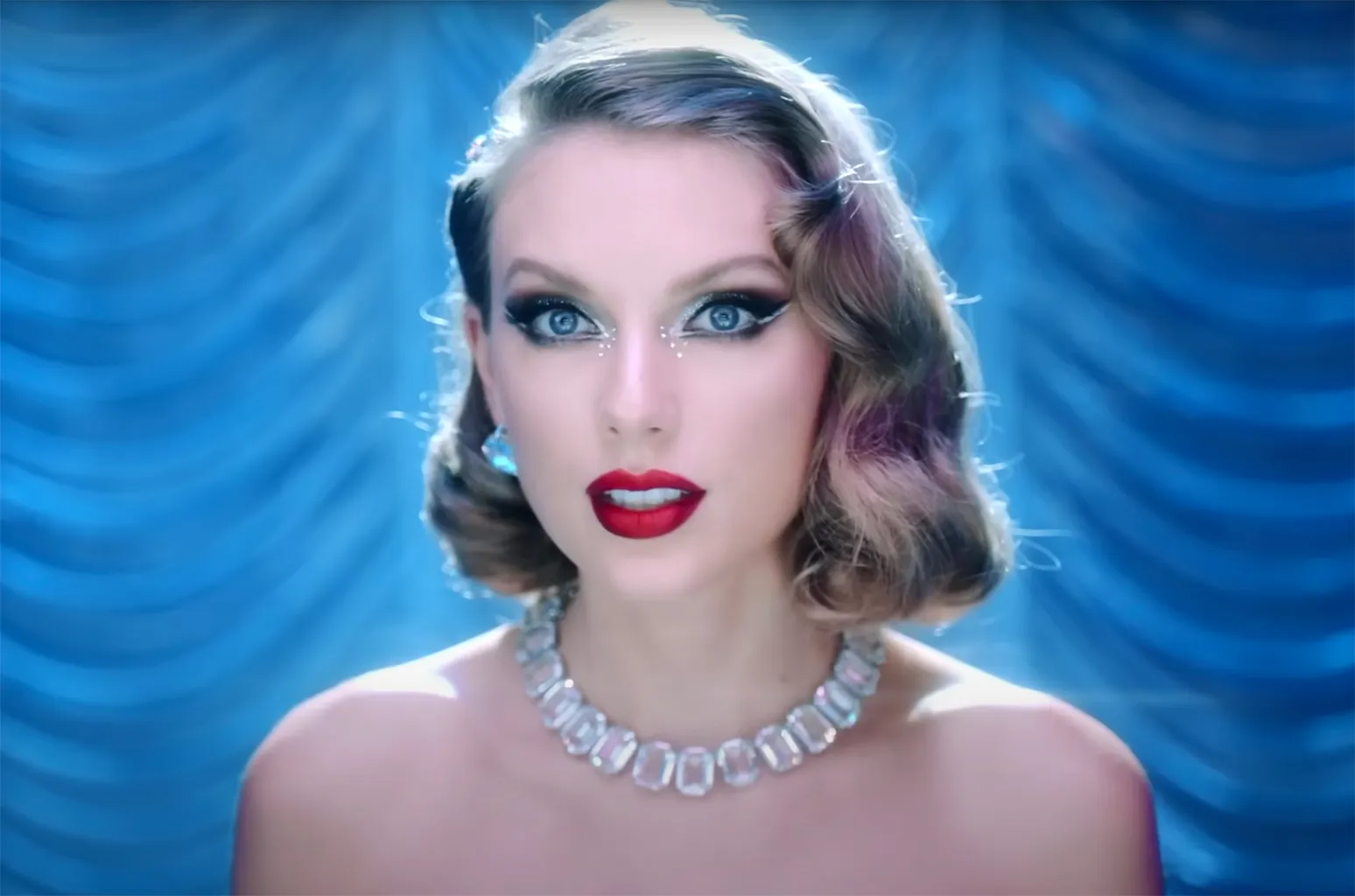 Gemstones In Music Videos - Symbolism And Fashion