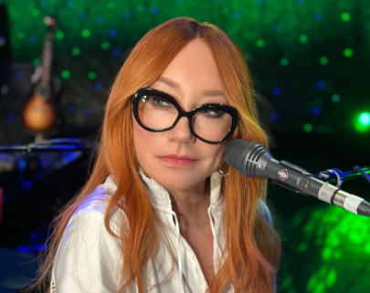 Tori Amos Biography: Albums, Tours, And Recent Work